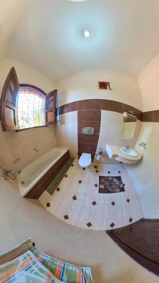 Bob Marley Bed & Breakfast & Restaurant Luxor Exterior photo